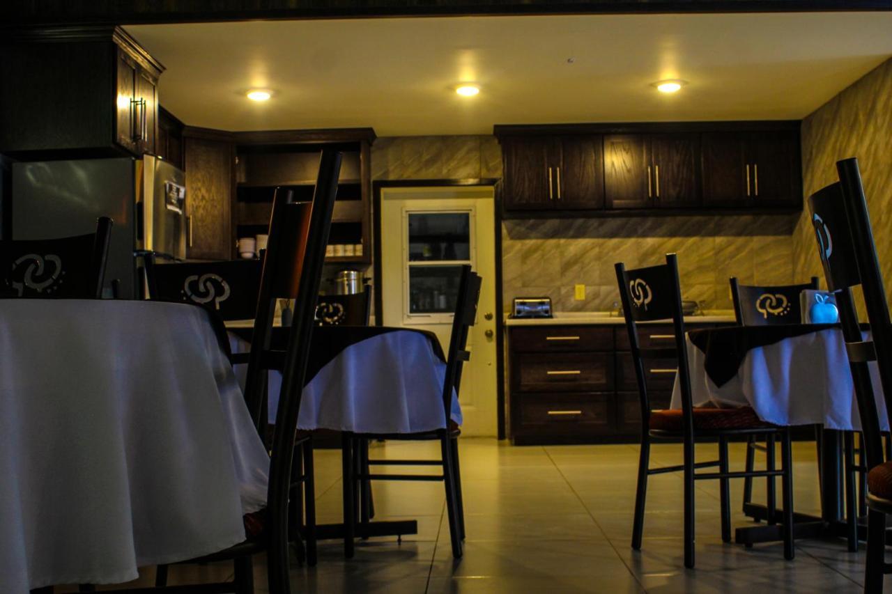 La Huerta Inn & Suites Cuauhtémoc エクステリア 写真