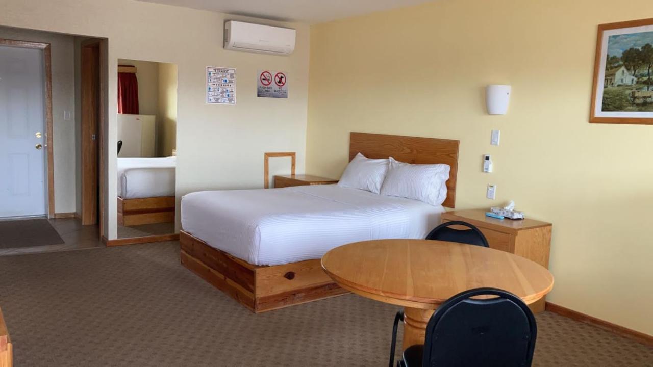 La Huerta Inn & Suites Cuauhtémoc 部屋 写真