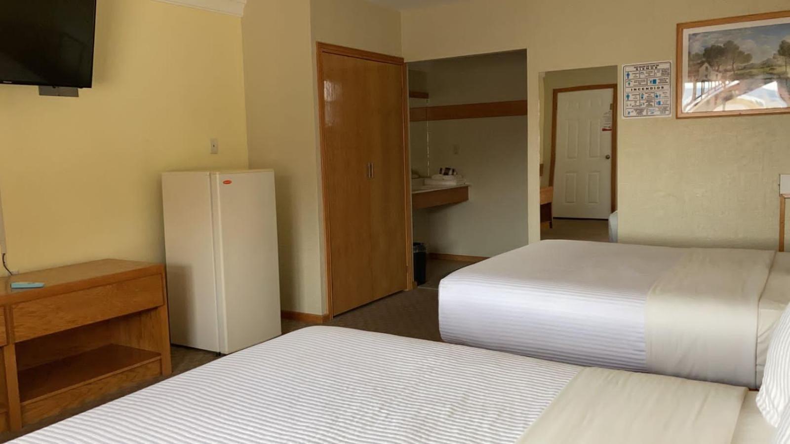 La Huerta Inn & Suites Cuauhtémoc 部屋 写真