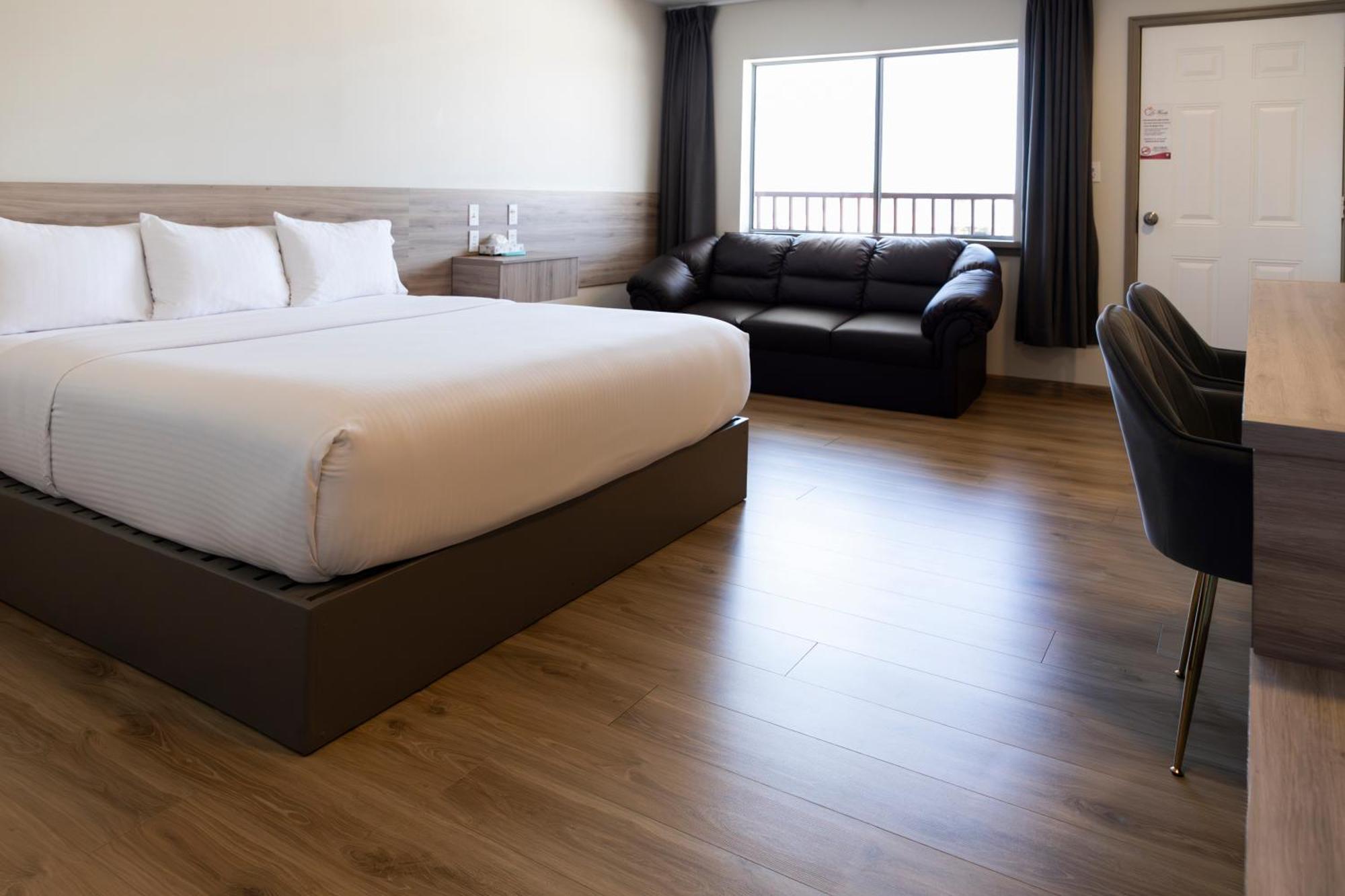 La Huerta Inn & Suites Cuauhtémoc エクステリア 写真